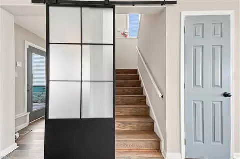 Entry Way - 106 Lighthouse Dr, Hampton, VA 23664 photo 3 of 4