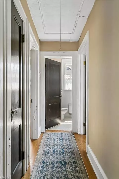 Entry Way - 44 Cherry Ave, Hampton, VA 23661 photo 4 of 4