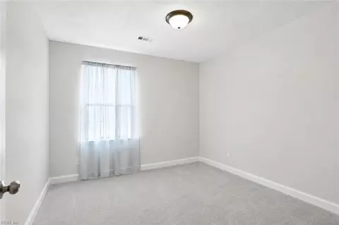 Bedroom - 1105 Gloucester St, Hampton, VA 23661 photo 5 of 5