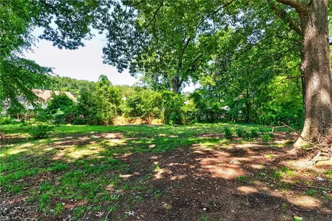 Exterior - 1105 Gloucester St, Hampton, VA 23661 photo 3 of 5