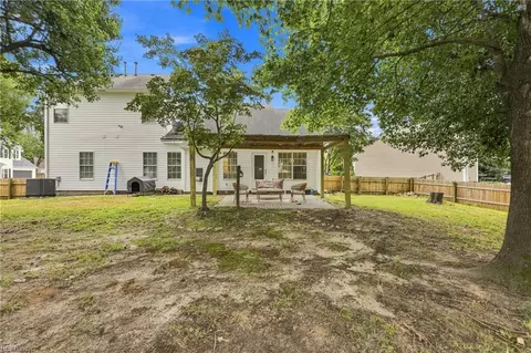 Exterior - 6407 Crosswinds Ct, Suffolk, VA 23435 photo 3 of 8