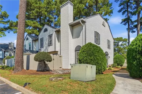 2326 Cornick Dr, Virginia Beach, VA 23454