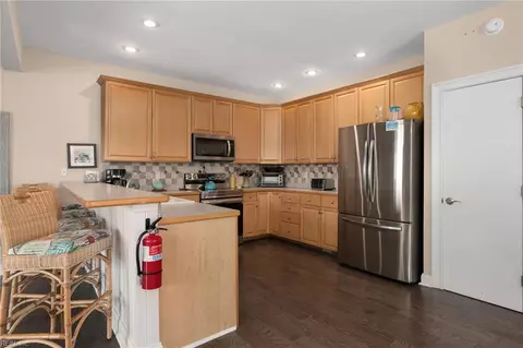 Kitchen - 129 Jay Crest Rd #A, Kitty Hawk, NC 27949 photo 3 of 6