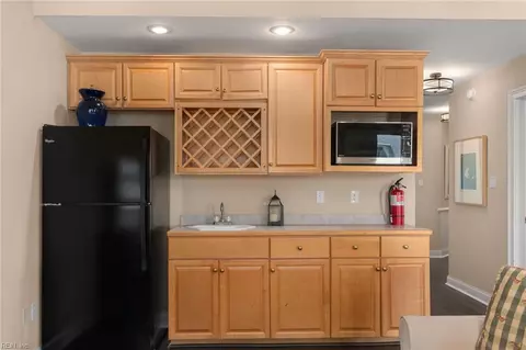 Kitchen - 129 Jay Crest Rd #A, Kitty Hawk, NC 27949 photo 1 of 6