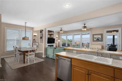 Dining - 129 Jay Crest Rd #A, Kitty Hawk, NC 27949 photo 4 of 4
