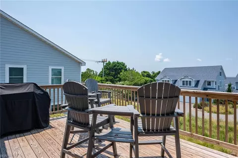 Exterior - 129 Jay Crest Rd #A, Kitty Hawk, NC 27949 photo 3 of 7