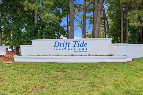 1004 Pebblewood Dr, Virginia Beach, VA 23464