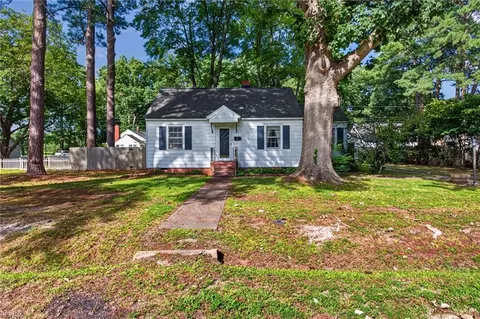 506 Hamlin St, Newport News, VA 23601