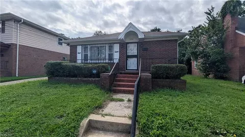 1326 26th St, Newport News, VA 23607