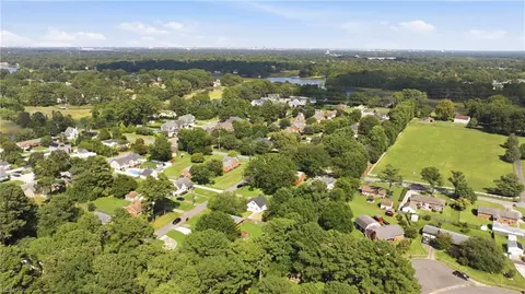 View/Area - 4009 Maple Dr, Chesapeake, VA 23321 photo 3 of 3