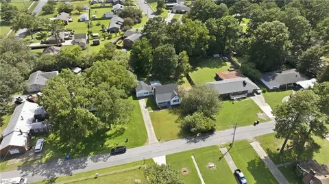 View/Area - 4009 Maple Dr, Chesapeake, VA 23321 photo 1 of 3