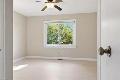 Bedroom - 4009 Maple Dr, Chesapeake, VA 23321 photo 2 of 4