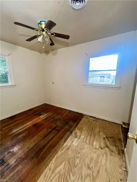 Bedroom - 18688 Orbit Rd, Windsor, VA 23487 photo 3 of 3