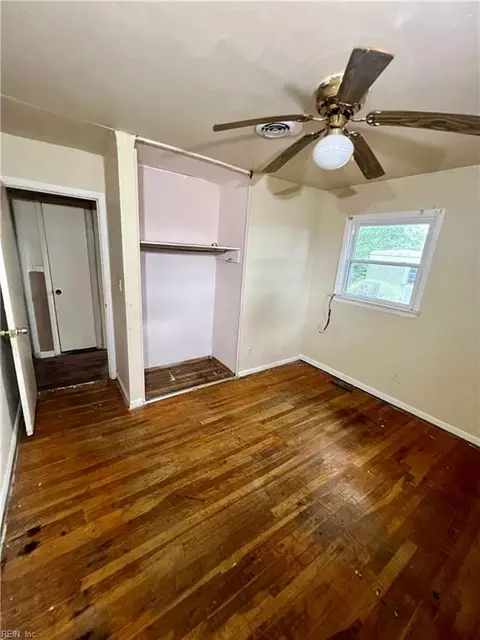 Bedroom - 18688 Orbit Rd, Windsor, VA 23487 photo 2 of 3