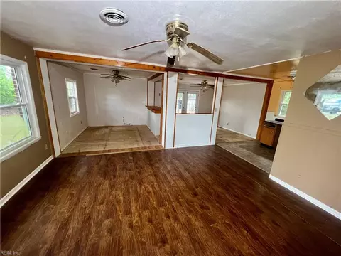 Living - 18688 Orbit Rd, Windsor, VA 23487 photo 2 of 6