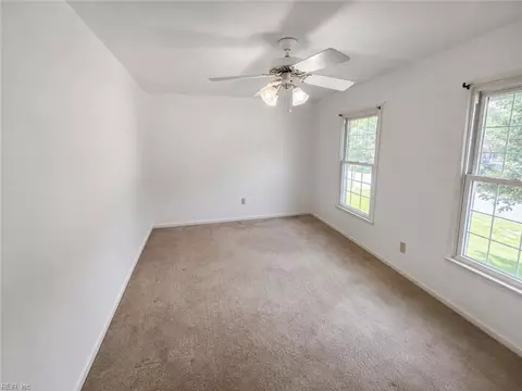 Bedroom - 72 Apollo Dr, Hampton, VA 23669 photo 6 of 9