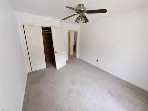 Bedroom - 72 Apollo Dr, Hampton, VA 23669 photo 5 of 9