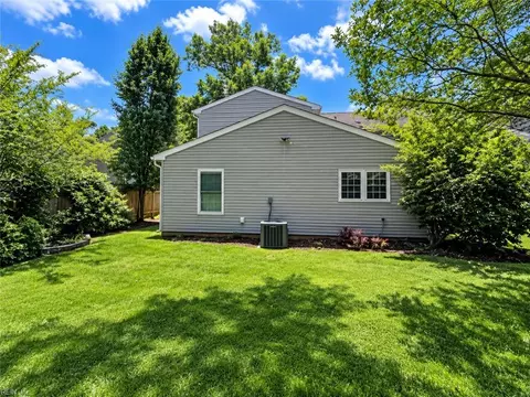 Exterior - 72 Apollo Dr, Hampton, VA 23669 photo 7 of 10