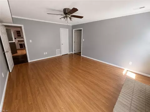Living - 72 Apollo Dr, Hampton, VA 23669 photo 5 of 6