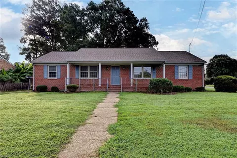 100 Peirsey Pl, Newport News, VA 23608