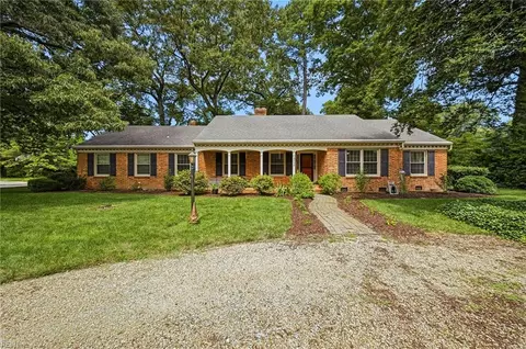 4348 Thoroughgood Dr, Virginia Beach, VA 23455