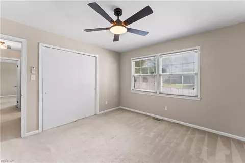 Bedroom - 105 Kove Dr, Hampton, VA 23669 photo 6 of 6