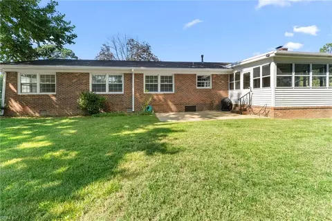 Exterior - 105 Kove Dr, Hampton, VA 23669 photo 7 of 9