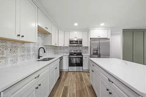 Kitchen - 8231 Simons Dr, Norfolk, VA 23505 photo 3 of 4