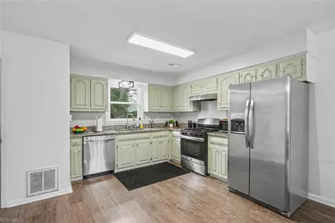 Kitchen - 157 Dupre Ave, Norfolk, VA 23503 photo 3 of 3