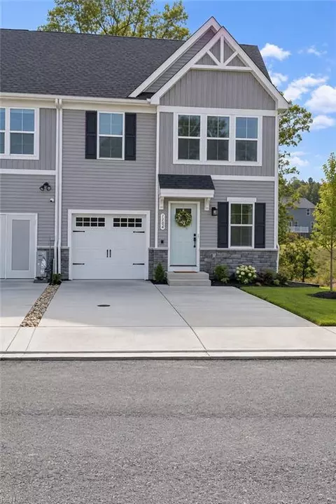 1104 Tuck Ln, Toano, VA 23168