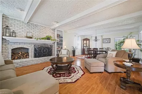 Living - 2047 Ames Cir N Cir, Chesapeake, VA 23321 photo 2 of 2