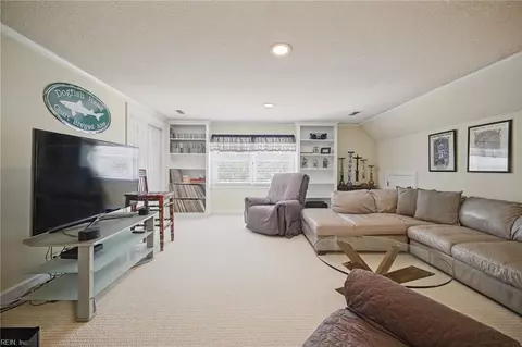 Other - 2047 Ames Cir N Cir, Chesapeake, VA 23321 photo 7 of 12