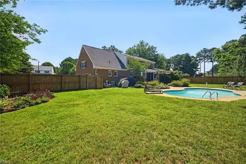 Other - 2047 Ames Cir N Cir, Chesapeake, VA 23321 photo 10 of 12