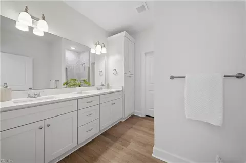 Entry Way - 128 Blake Rd, Norfolk, VA 23505 photo 6 of 9
