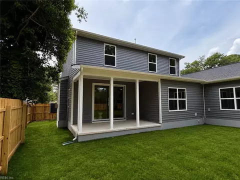Exterior - 128 Blake Rd, Norfolk, VA 23505 photo 5 of 7