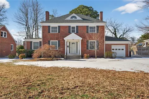 412 West Rd, Portsmouth, VA 23707