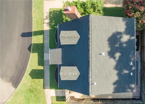 View/Area - 219 Loch Cir #CIR, Hampton, VA 23669 photo 4 of 4