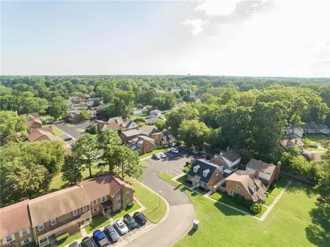 View/Area - 219 Loch Cir #CIR, Hampton, VA 23669 photo 3 of 4