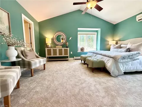 Bedroom - 119 Linden Avenue Ave, Hampton, VA 23669 photo 1 of 6