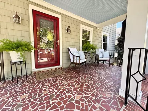 Exterior - 119 Linden Avenue Ave, Hampton, VA 23669 photo 2 of 5