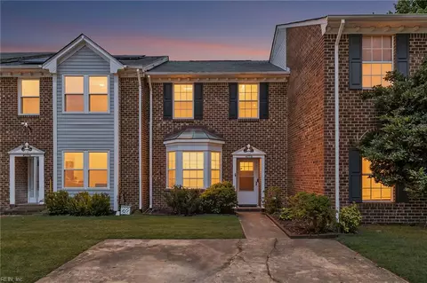 4702 Parvathi Ct, Virginia Beach, VA 23462