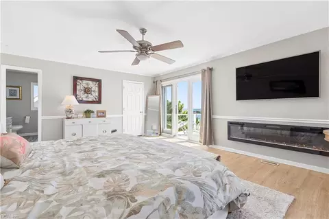 Bedroom - 3 Thimble Shoals Ct, Hampton, VA 23664 photo 2 of 4