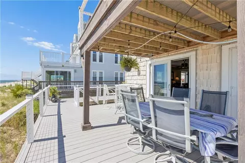 Exterior - 3 Thimble Shoals Ct, Hampton, VA 23664 photo 5 of 8