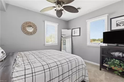 Bedroom - 3 Thimble Shoals Ct, Hampton, VA 23664 photo 3 of 4
