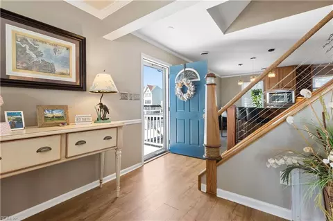 Entry Way - 3 Thimble Shoals Ct, Hampton, VA 23664 photo 1 of 3