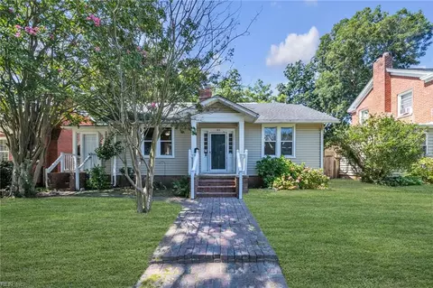 123 Pochin Pl, Hampton, VA 23661