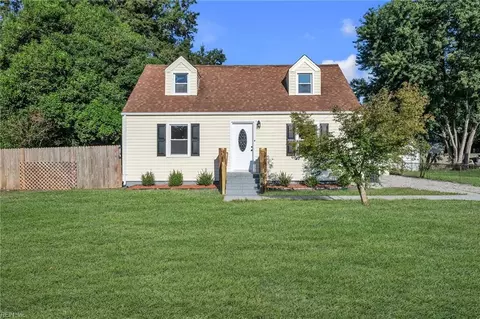 9 Maurice Ave, Portsmouth, VA 23701