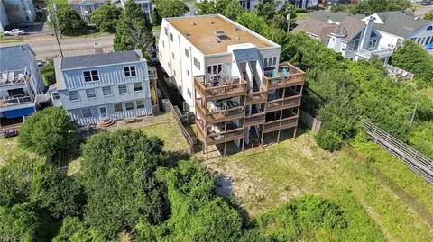 View/Area - 1300 E Ocean View Ave #D, Norfolk, VA 23503 photo 9 of 17