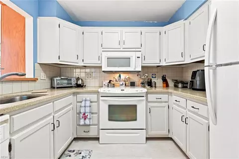 Kitchen - 1300 E Ocean View Ave #D, Norfolk, VA 23503 photo 1 of 3