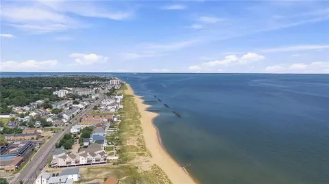 View/Area - 1300 E Ocean View Ave #D, Norfolk, VA 23503 photo 15 of 17